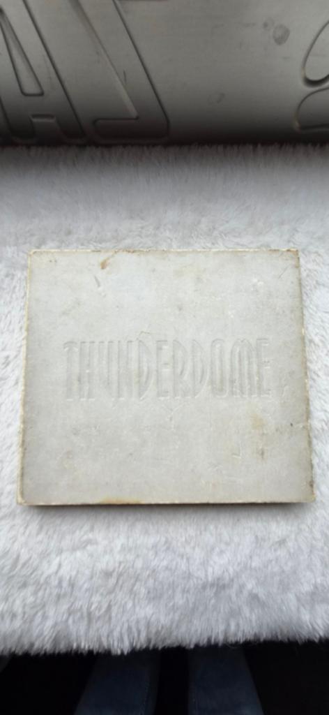 Thunderdome digipack wit, Ophalen of Verzenden, Zo goed als nieuw
