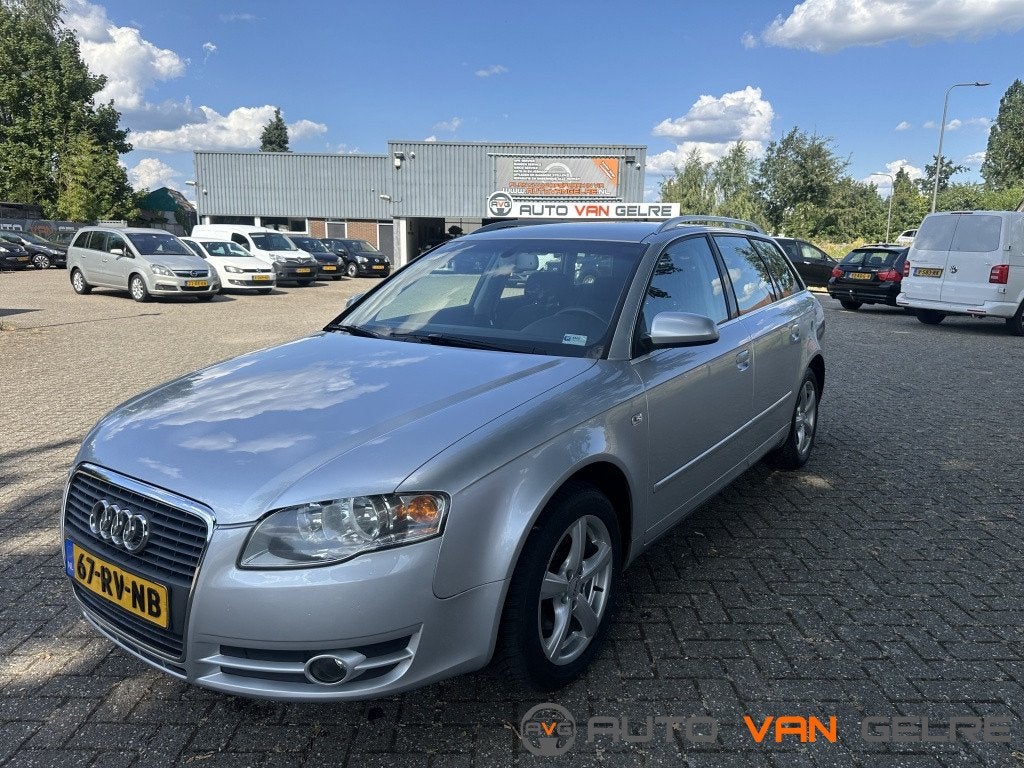 Audi A4 Avant 2.0 Pro Line NL Auto NAP Weinig KM Uniek!, 730 kg, Gebruikt, Parkeersensor, 4 cilinders