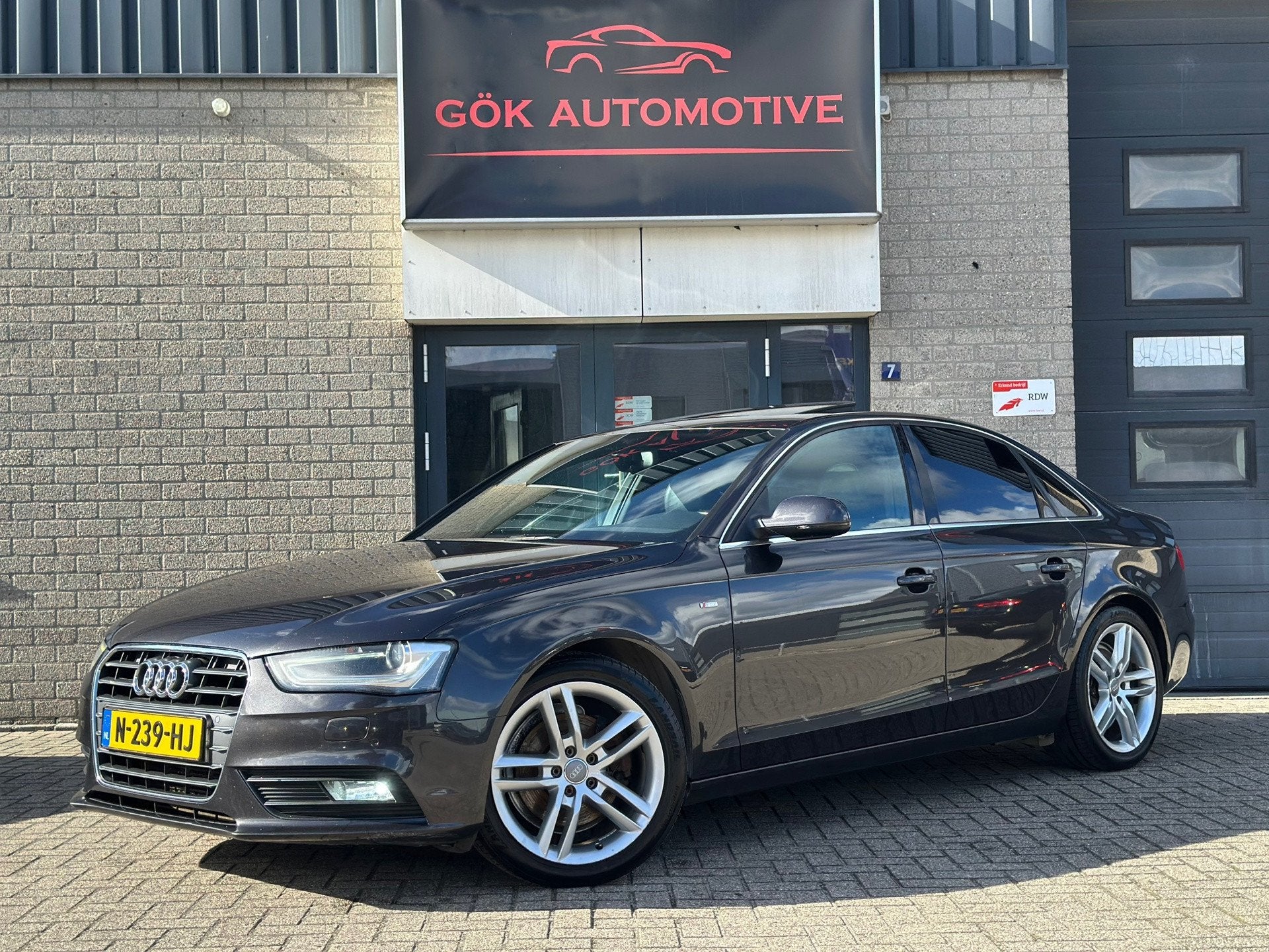 Audi A4 Limousine 1.8 TFSI Pro Line / 3x Sline / NWe Turbo /, Auto's, Euro 5, Gebruikt, Zwart, 4 cilinders