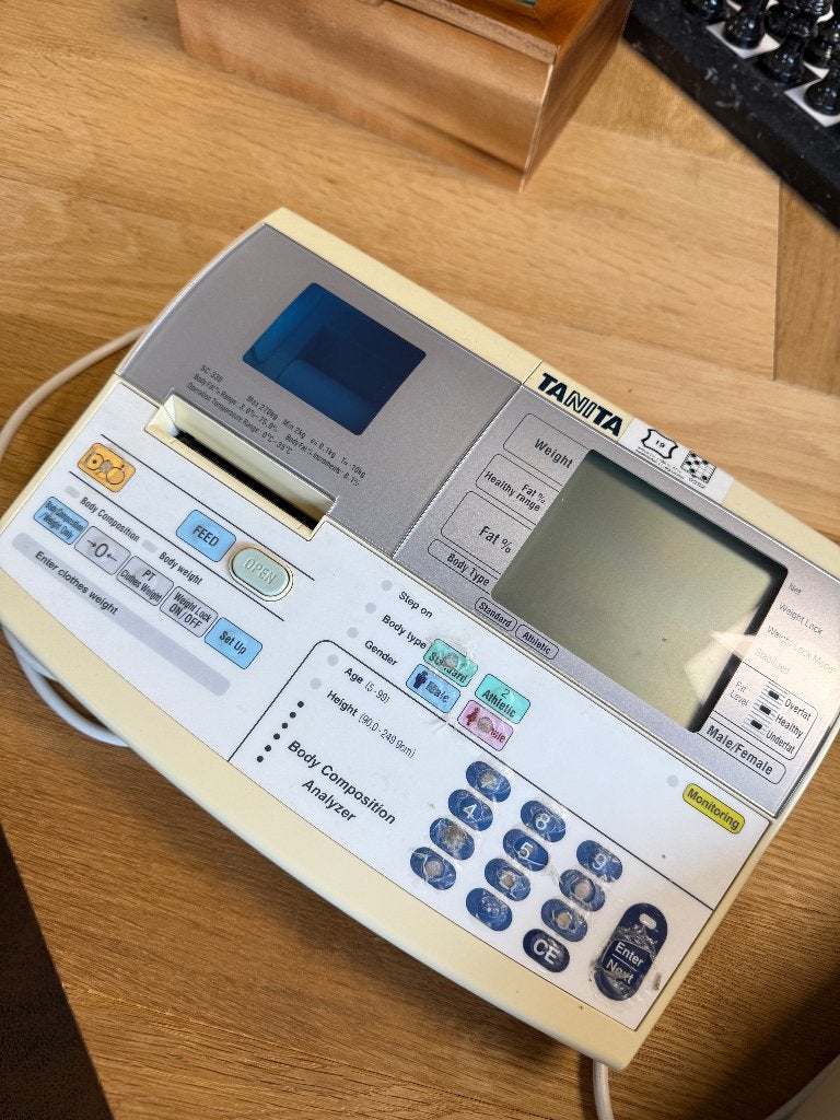 Tanita SC-330 professionele lichaamsanalyse weegschaal, Ophalen, Gebruikt, 1 tot 500 gram, 100 kg of meer
