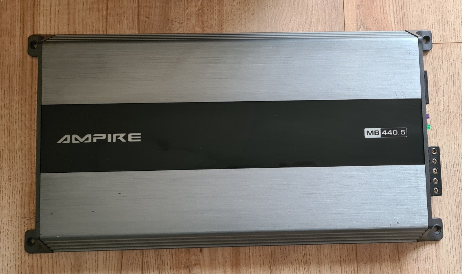 Ampire MB440.5 versterker + Ampire subwoofer te koop

Te koo, Ophalen, Zo goed als nieuw, 120 watt of meer, Overige merken