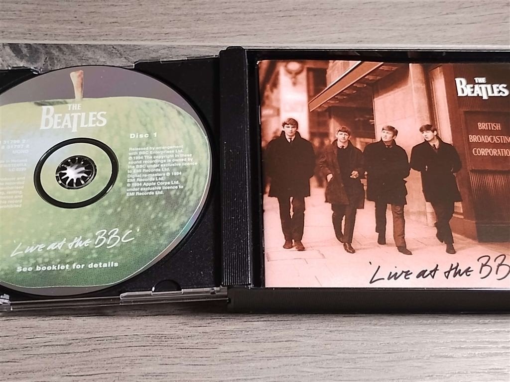 The Beatles ‎– Live At The BBC [2 CD], Ophalen of Verzenden, Zo goed als nieuw
