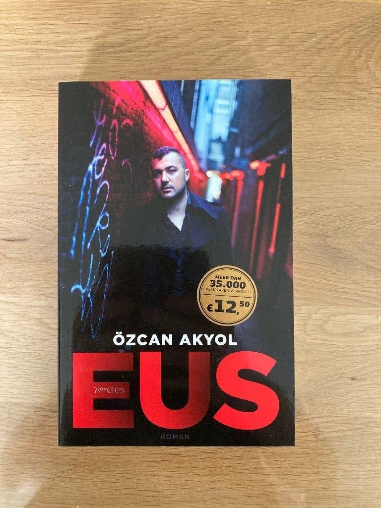 Eus van Ozcan Akyol, Ophalen of Verzenden, Nieuw
