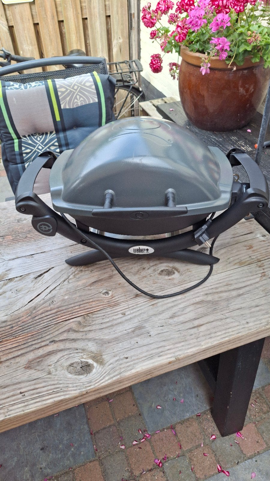 Te koop Weber Q1400 Elektrische BBQ, Ophalen, Gebruikt, WEBER BBQ