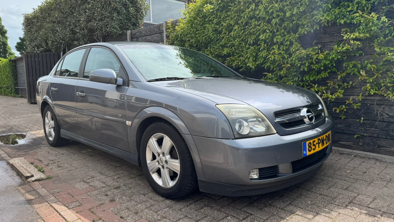 Opel Vectra 1.8 16V SDN 2004 Grijs nieuwe apk, Auto's, Opel, Voorwielaandrijving, 4 cilinders, 1796 cc, Handgeschakeld