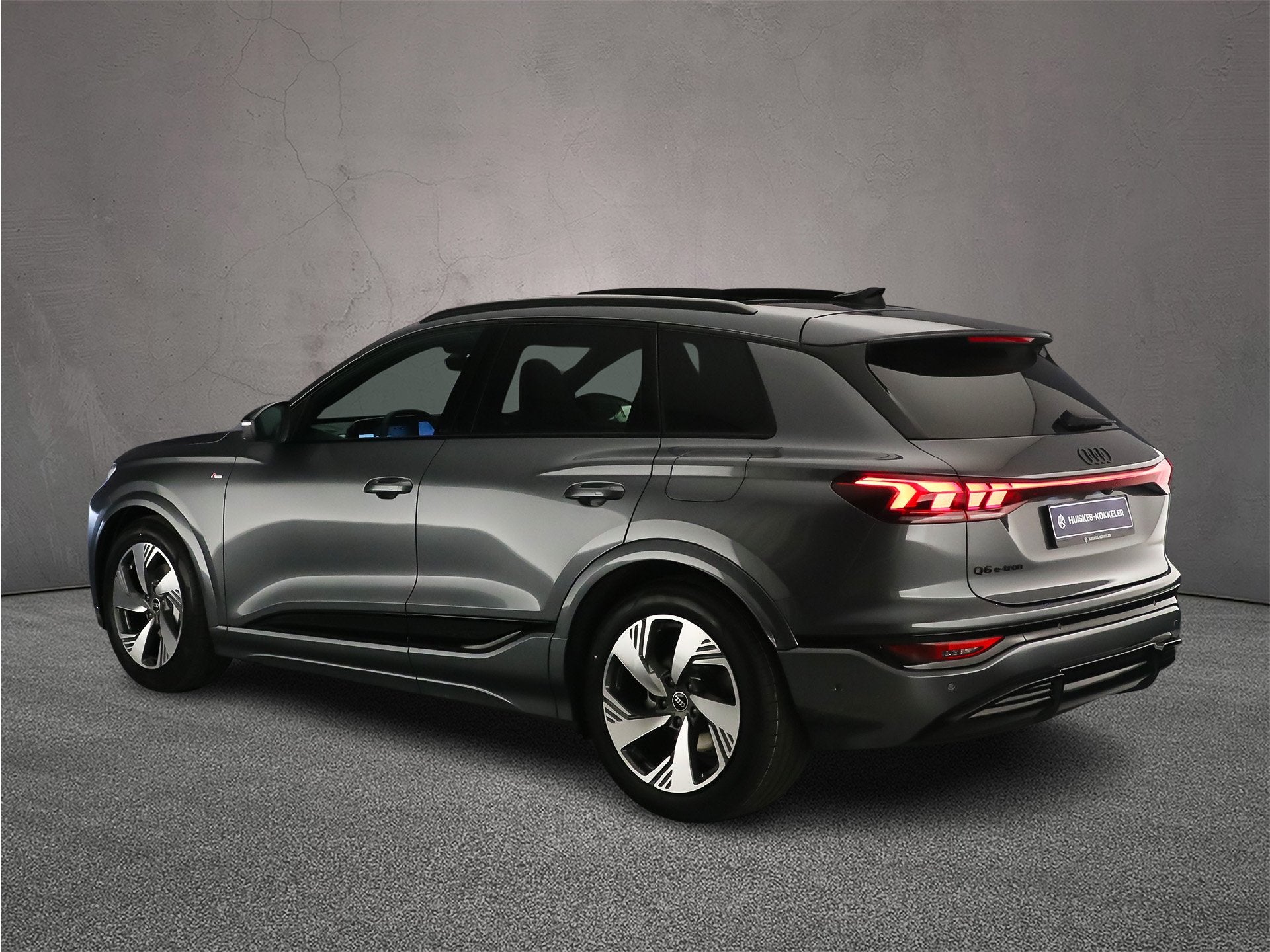 Audi Q6 e-tron, Automaat, 2000 kg, 2100 kg, SUV of Terreinwagen