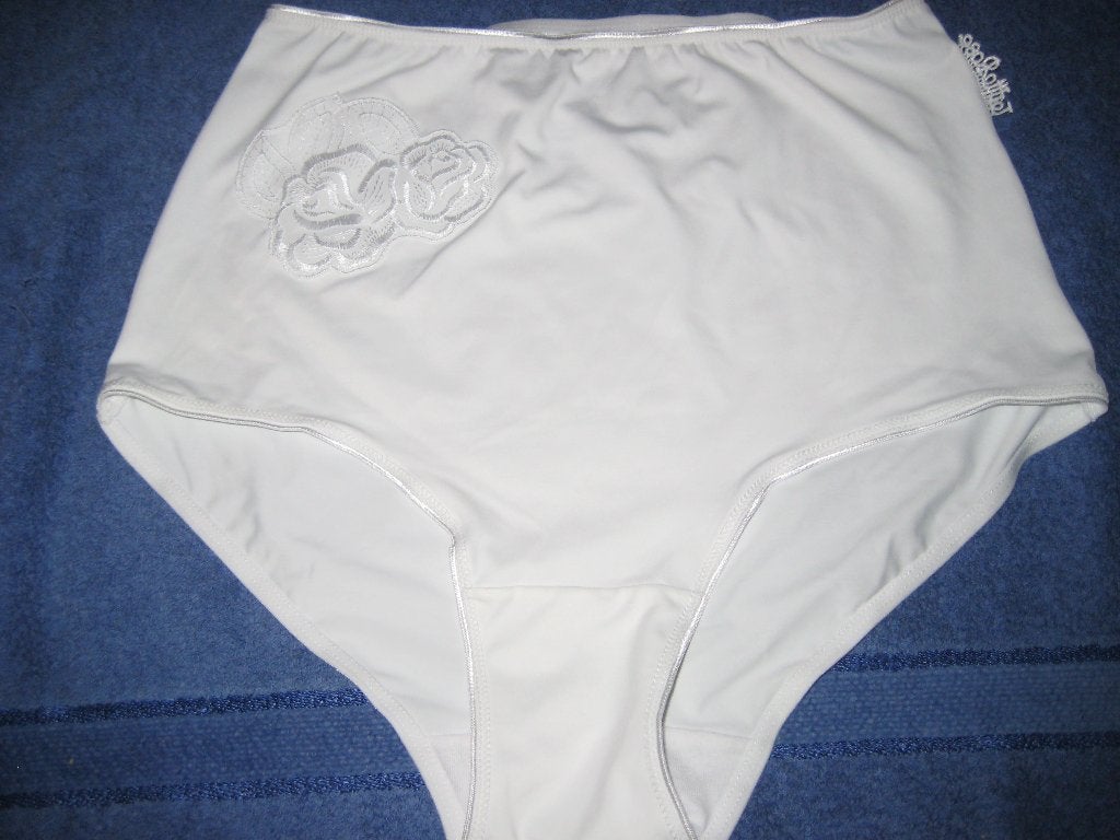 WItte slip, M, Little Rose (393), Ophalen of Verzenden, Wit, Slip