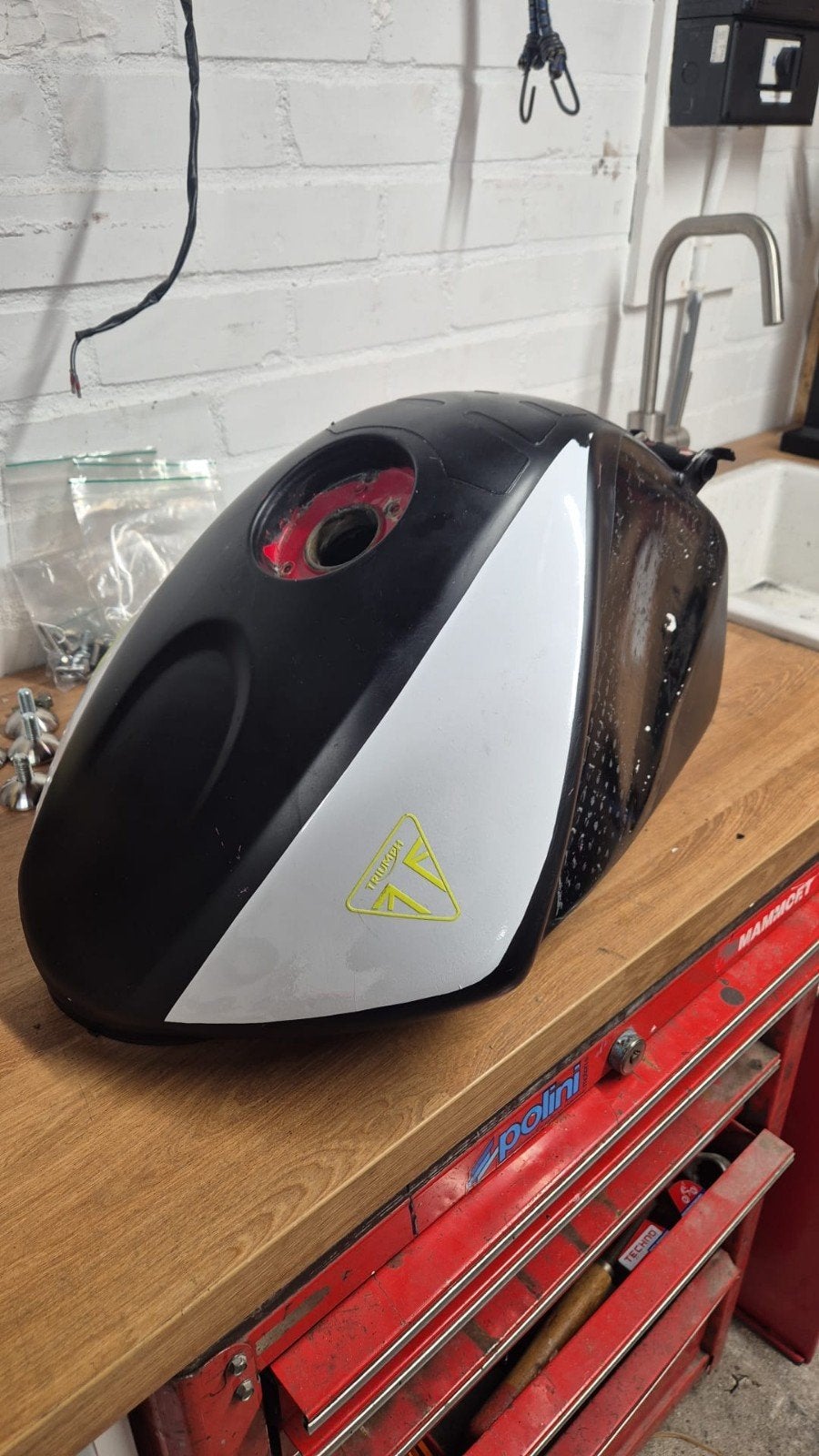 triumph benzine tank met werk., Ophalen of Verzenden, Gebruikt, Kap