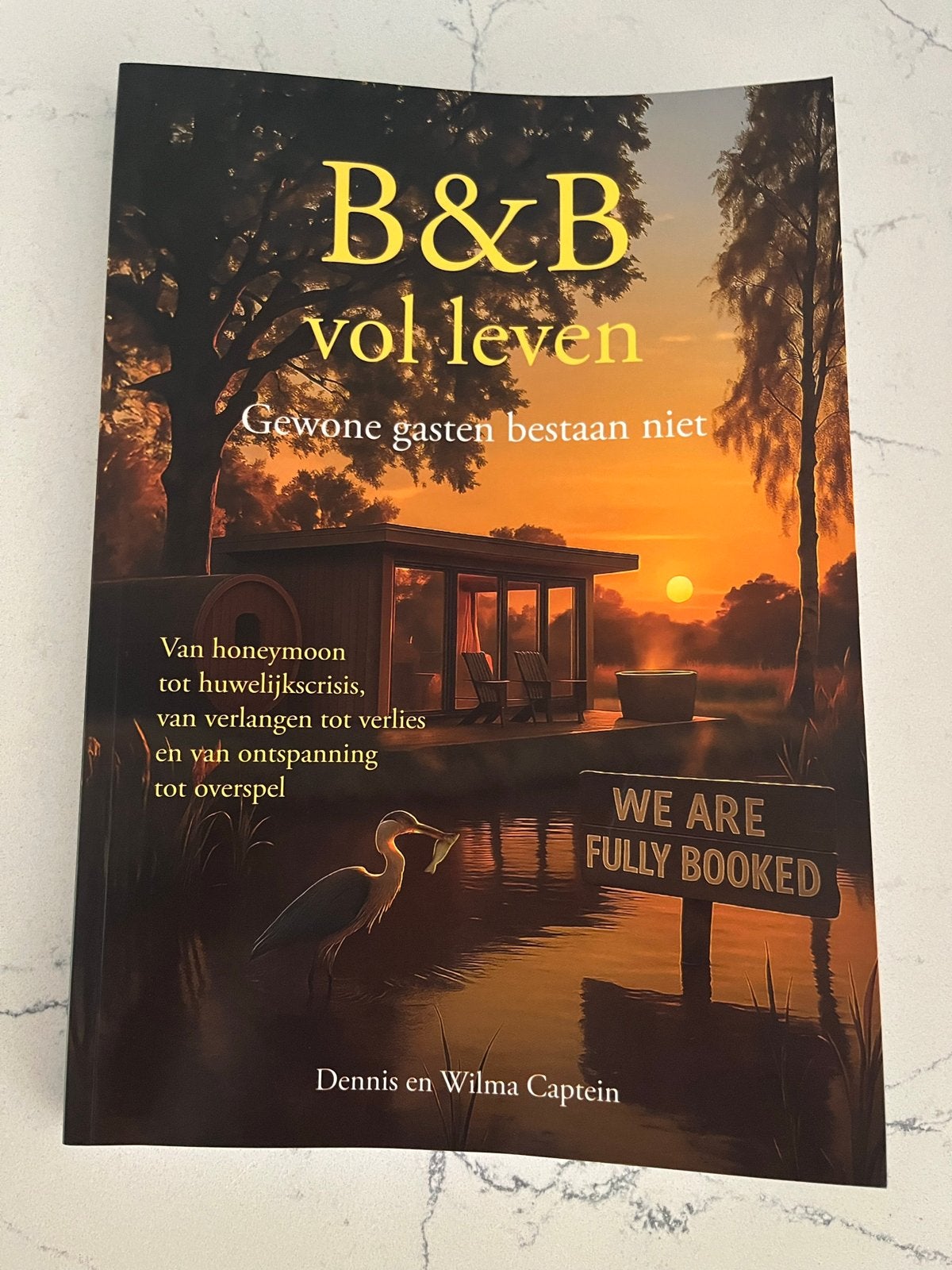 B&B vol leven - Dennis en Wilma Captein, Ophalen of Verzenden, Nieuw, Nederland