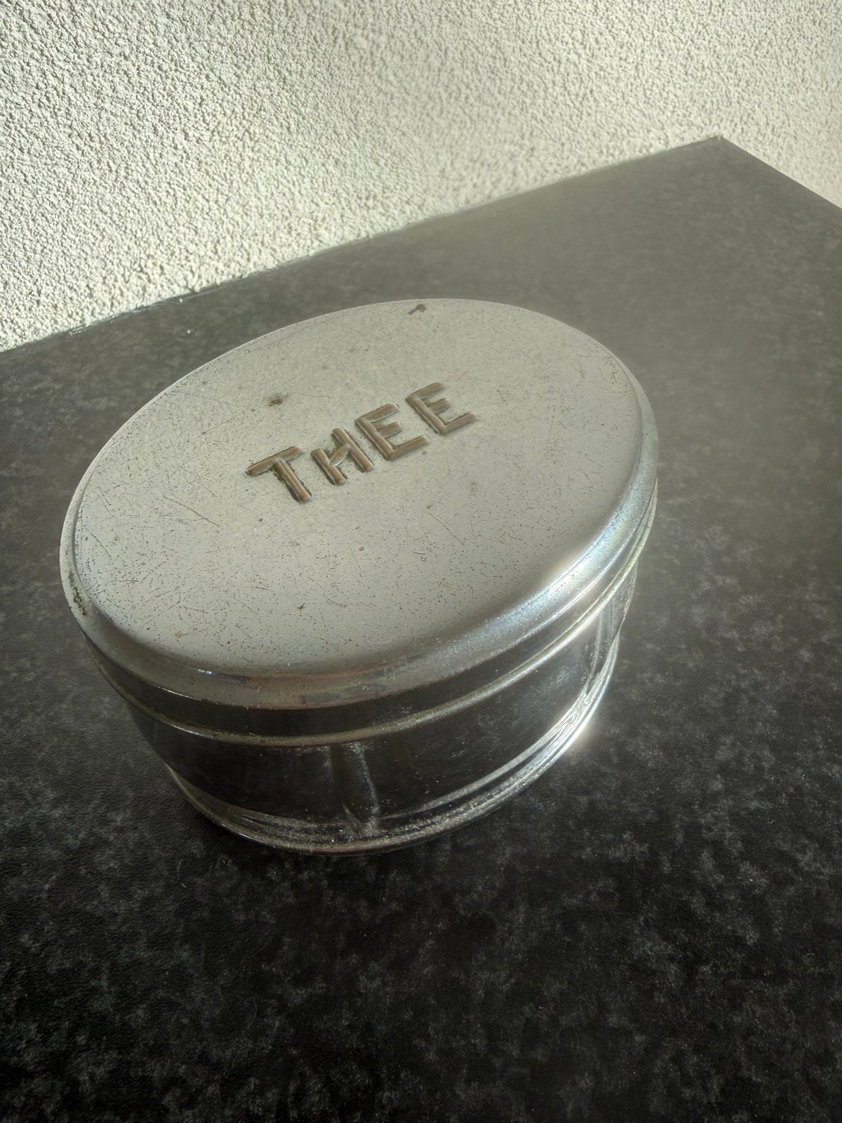 Vintage Theeblikje - Ovale Theedoos met Scharnierdeksel, Antiek en Kunst, Ophalen of Verzenden