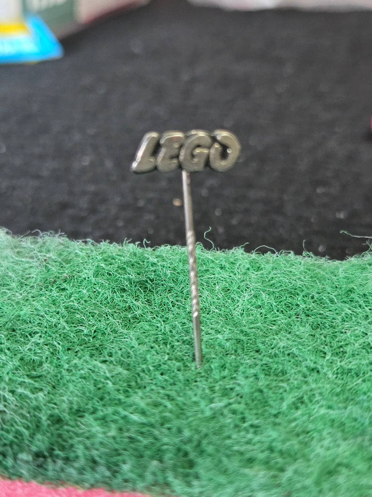 Vintage LEGO speldje / pin - Zeldzaam verzamelobject, Verzamelen, Ophalen of Verzenden, Gebruikt