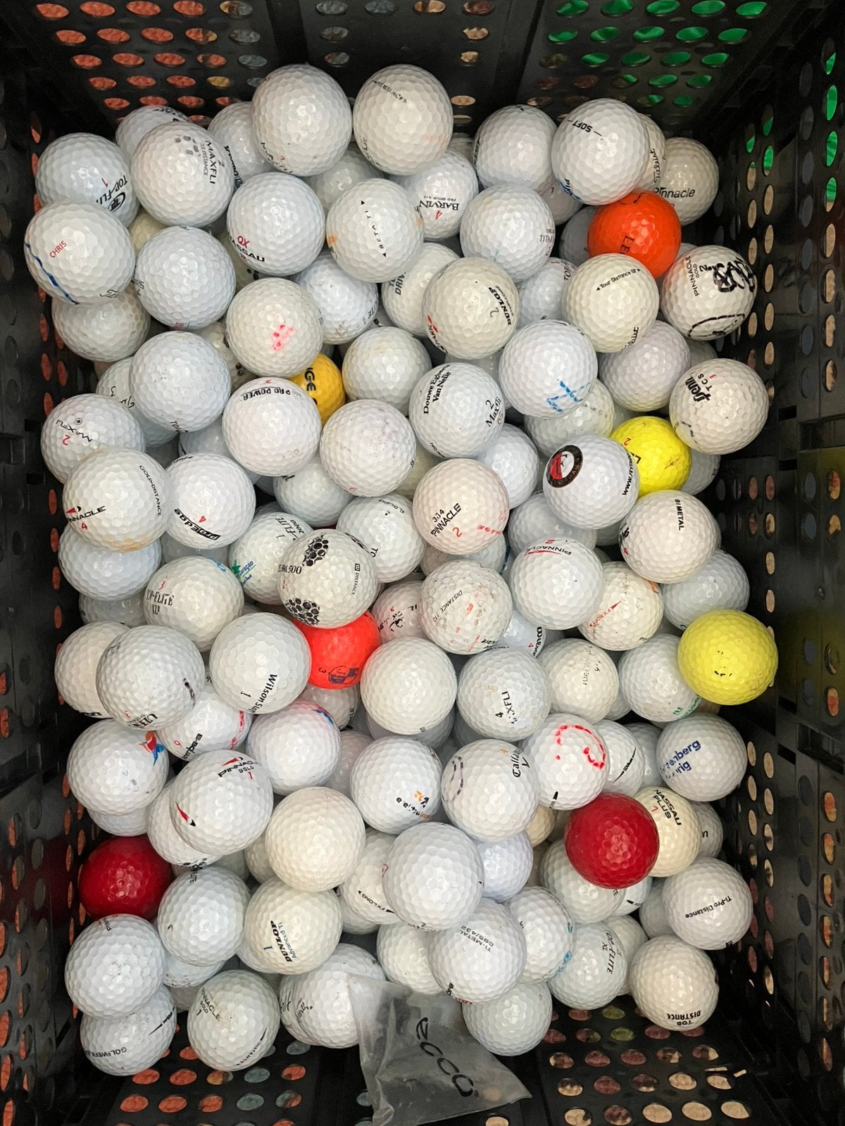 Ongeveer 200 gebruikte golfballen plus extra, Ophalen of Verzenden