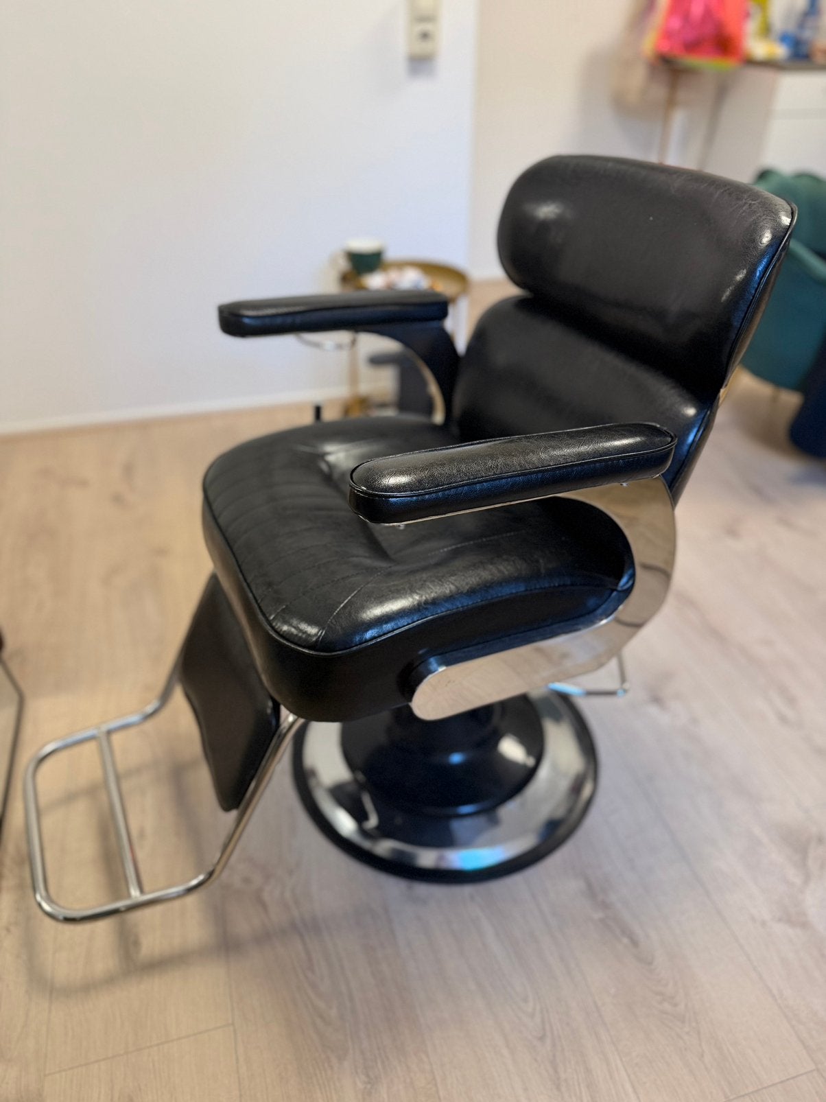 Professionele kappersstoel / barbierstoel – verstelbaar
