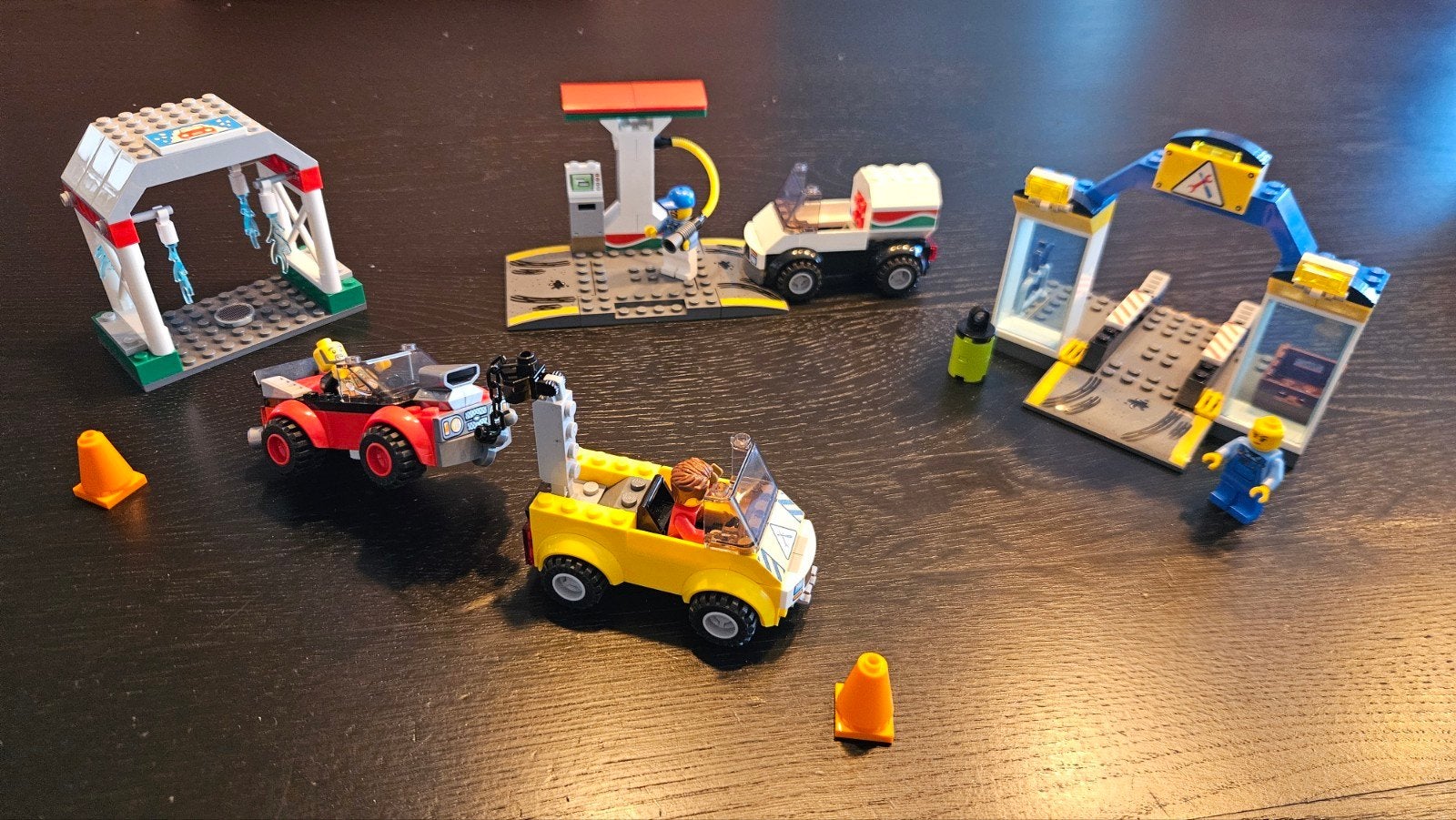 Lego City set 60232 Wasstraat, tankstation en garage, Lego, Ophalen of Verzenden, Inclusief instructies, City