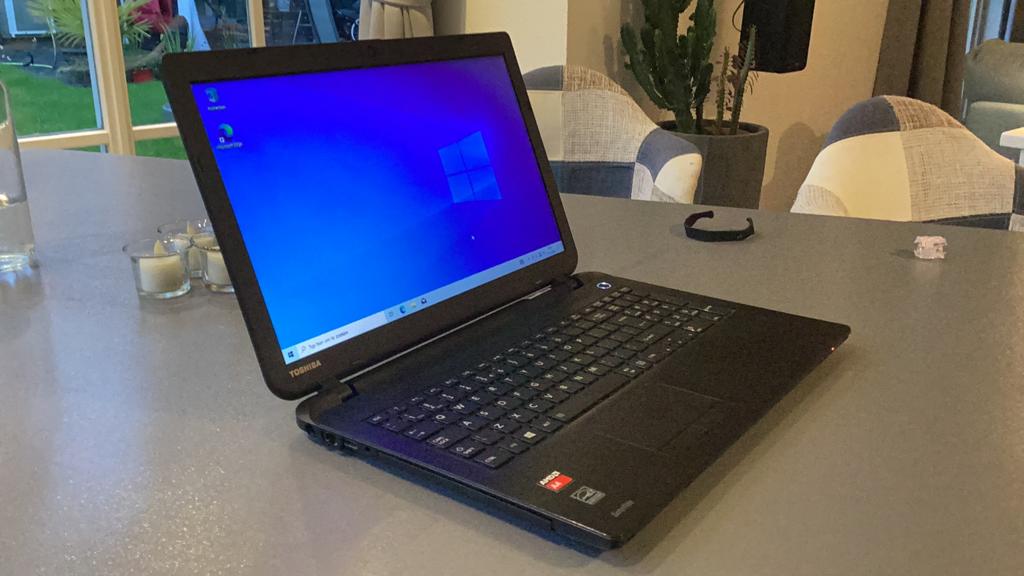Toshiba Satellite Laptop | Nieuwe accu | 8+ GB RAM | SSD, Computers en Software, Windows Laptops, Gebruikt, 15 inch, SSD, Minder dan 2 Ghz