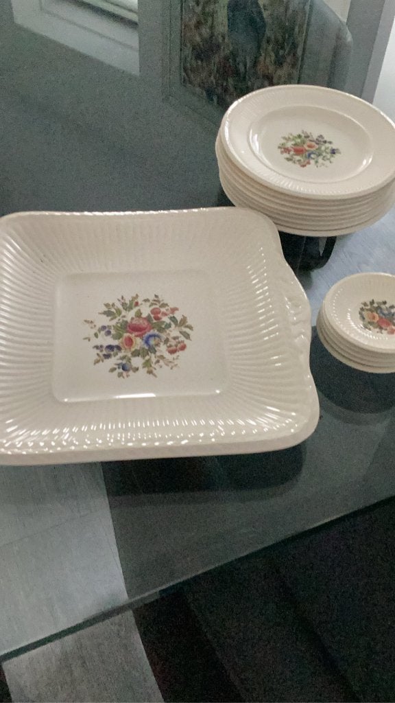 Wedgewood conway schaal met 8 bordjes, Ophalen, Zo goed als nieuw, Bord(en), Overige stijlen