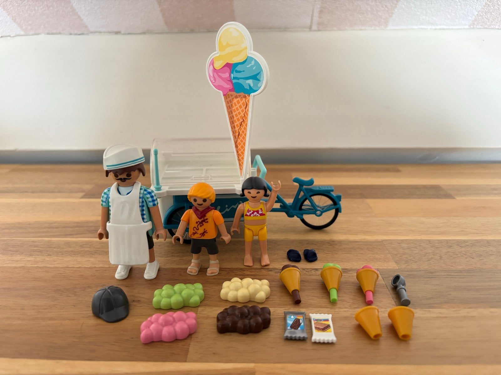 Playmobil ijsjesverkoper met accessoires, Gebruikt, Complete set, Voertuig, Ophalen of Verzenden