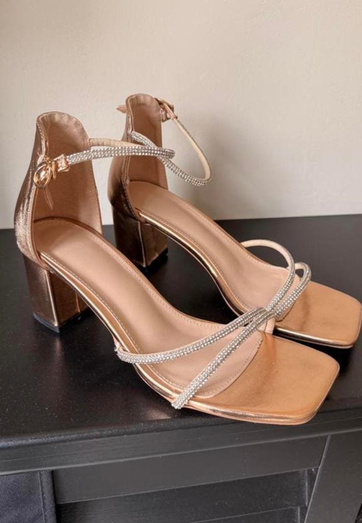 Brons kleurige gala schoenen met blokhak en strass, Overige kleuren, Nieuw, Ophalen of Verzenden, Schoenen met hoge hakken