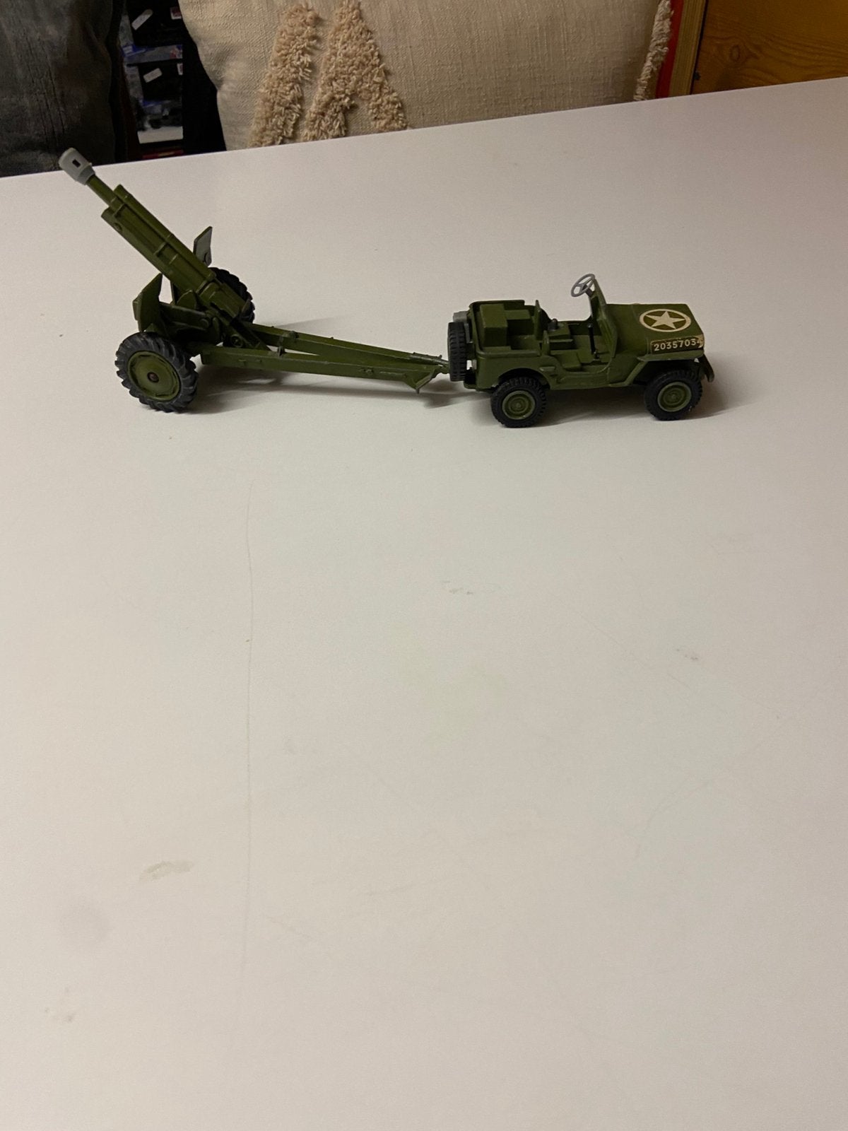 Dinky militair jeep met kanon set, Ophalen of Verzenden, Zo goed als nieuw, Auto, Dinky Toys