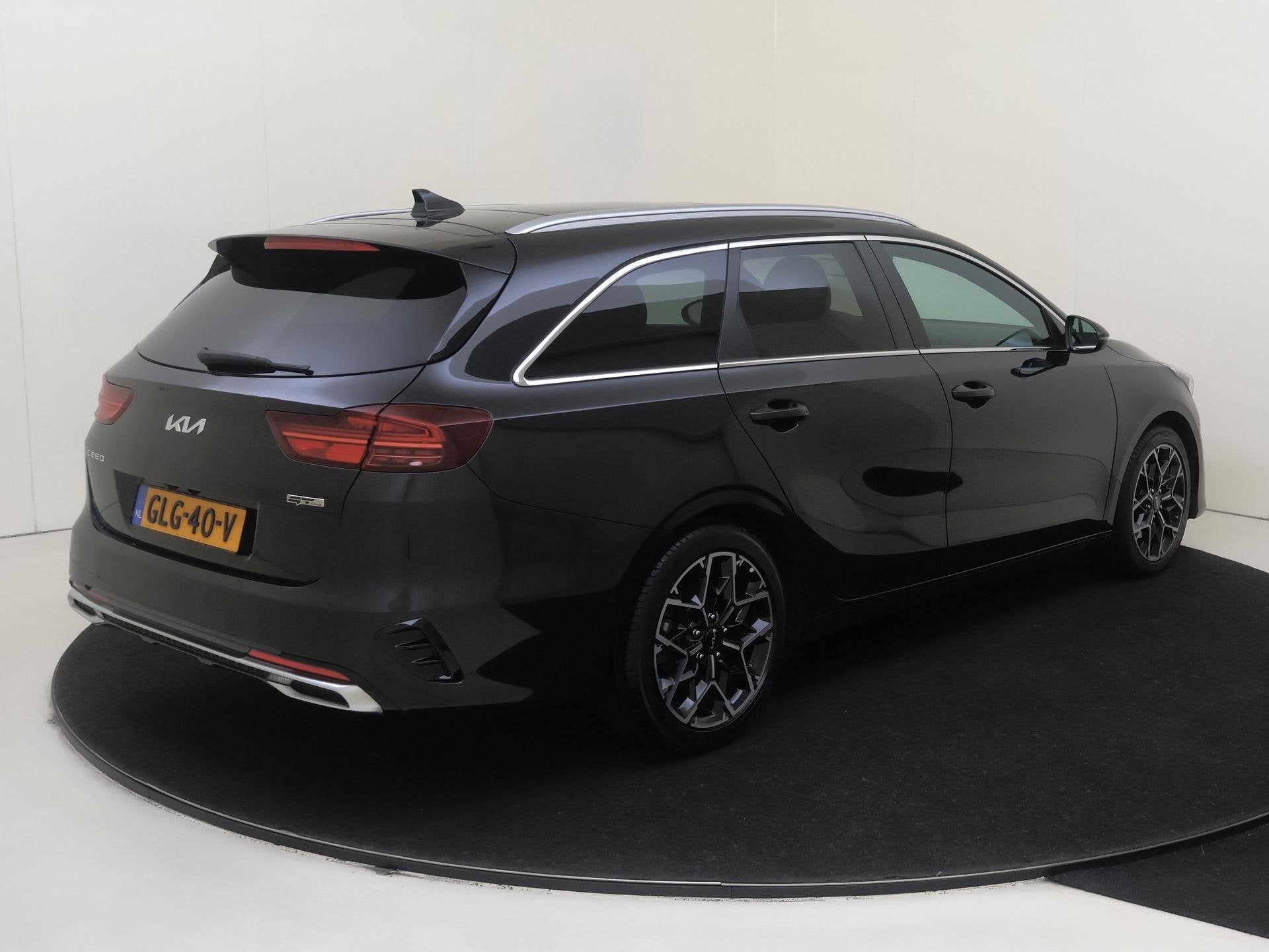 Kia Ceed Sportswagon 1.5 T-GDi GT-Line AUTOMAAT | Navigatie, Auto's, Dealer onderhouden, Gebruikt, Euro 6, 4 cilinders