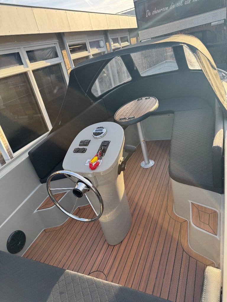 Foto 10 van Zo goed als nieuwe maassloep 590 van 2025