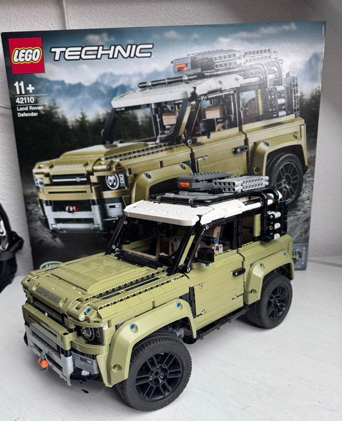 LEGO Technic Land Rover Defender 42110, Ophalen of Verzenden, Zo goed als nieuw, Overige merken