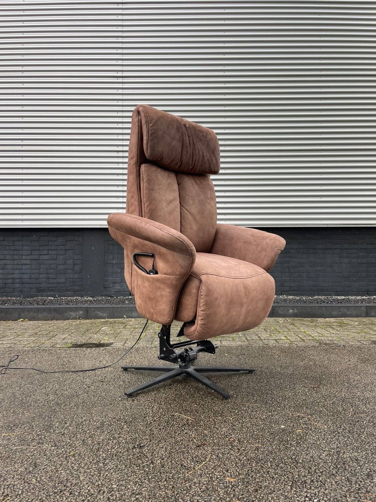 Bruine elektrische himolla sta op stoel / relax fauteuil, Minder dan 75 cm, Ophalen of Verzenden, 50 tot 75 cm, A