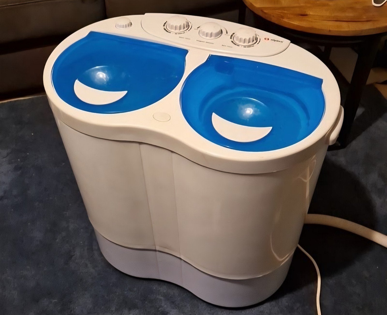 Alpina Switzerland Mini Wasmachine - Compact en Efficiënt, Ophalen, Minder dan 1200 toeren, Minder dan 85 cm, Minder dan 4 kg