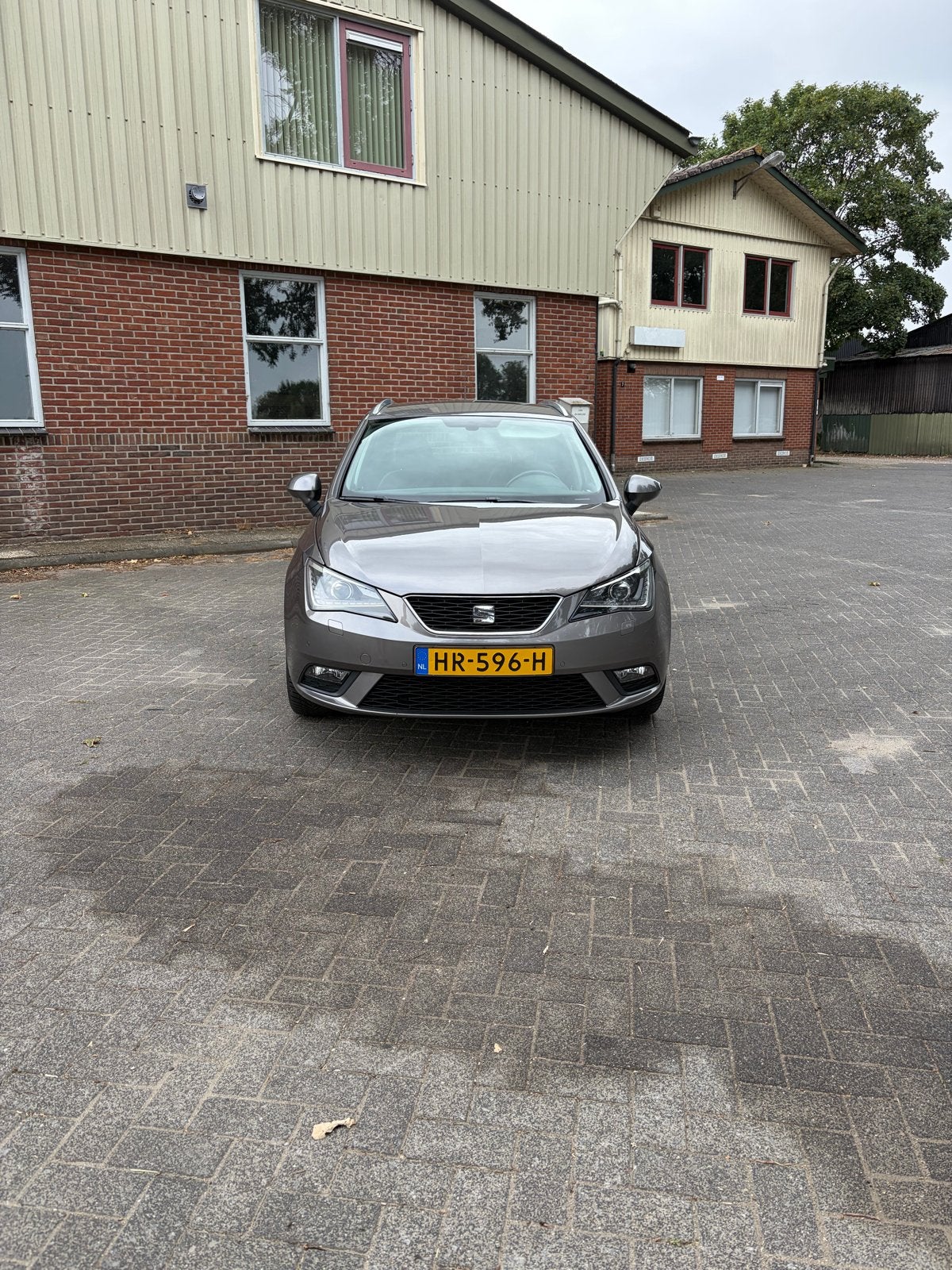 Seat Ibiza 1.0 TSI 70KW ST 2016 Grijs, Voorwielaandrijving, Stof, 40 €/maand, Ibiza