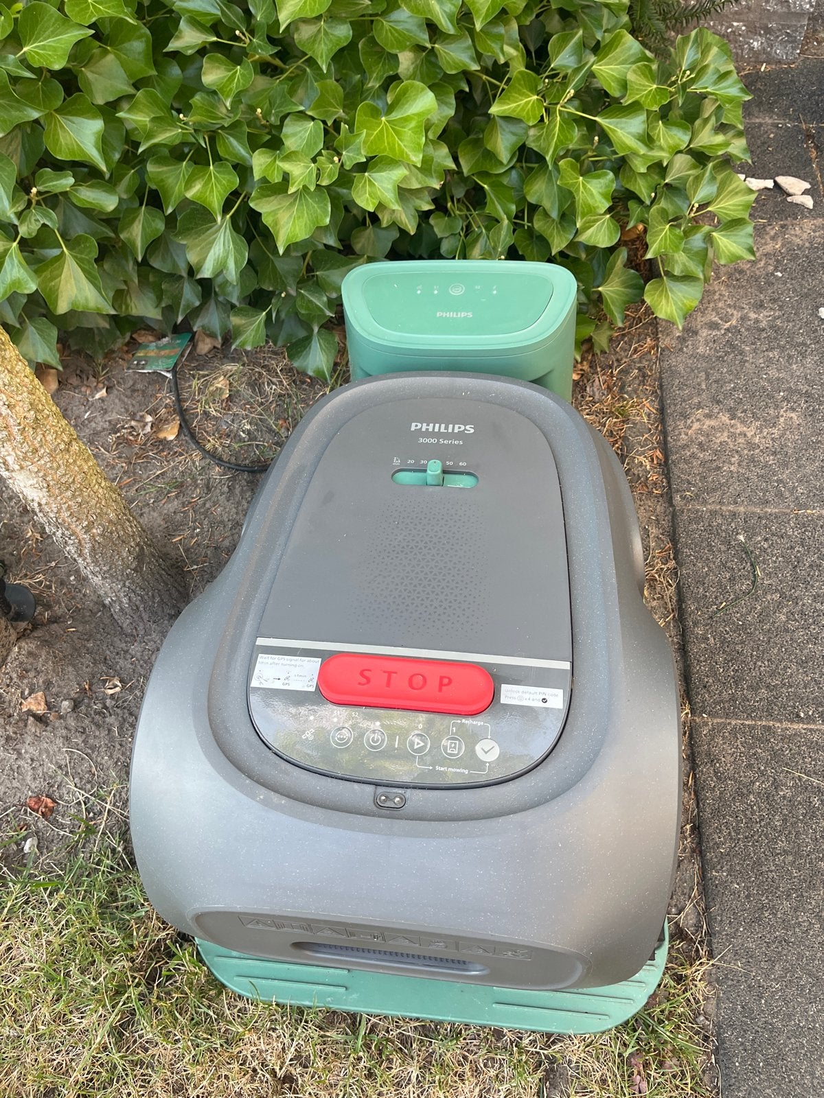 Philips RSL 3000/10 robot grasmaaier - 1000m2, Ophalen of Verzenden, Gebruikt, Minder dan 20 cm, Bestuurbaar via app
