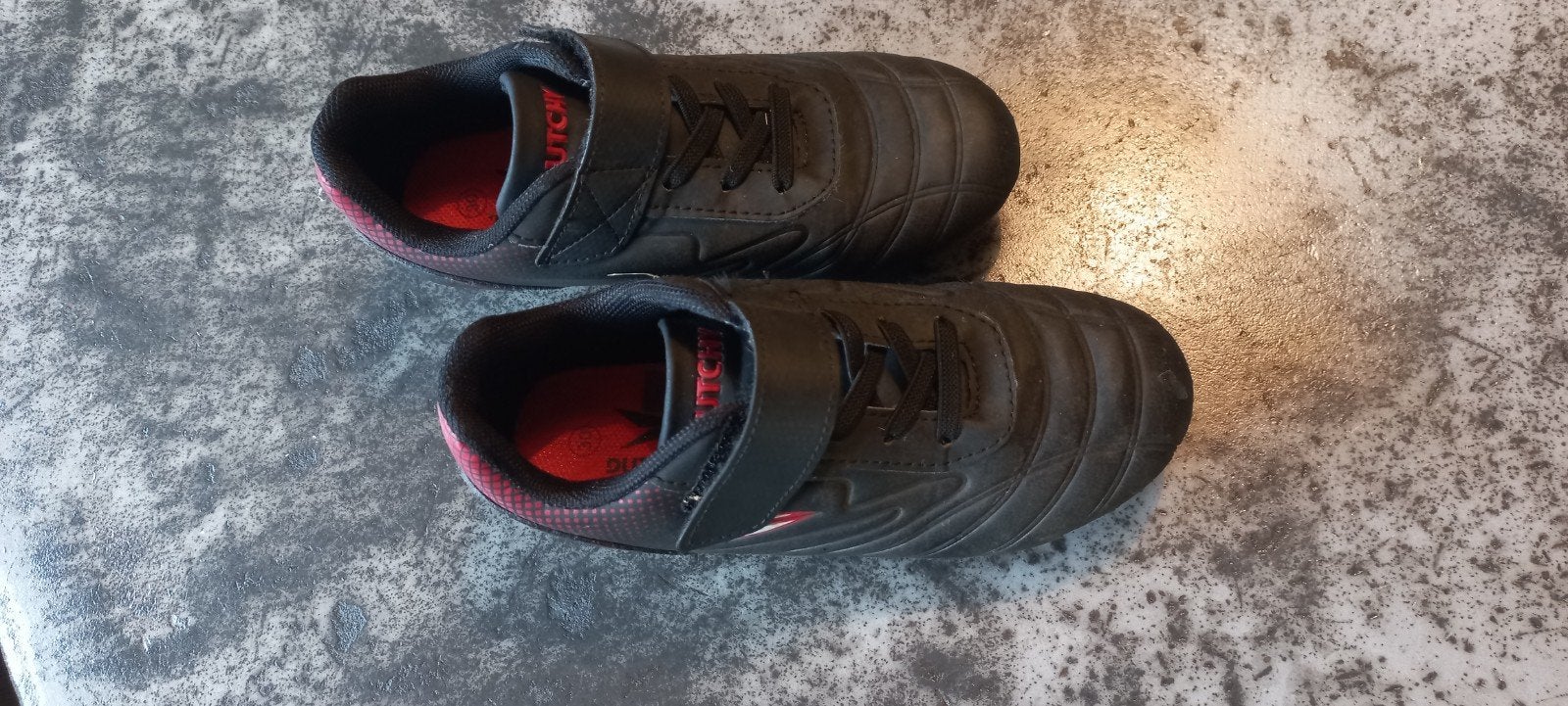 voetbal schoen maat 30, Sport en Fitness, Maat XS of kleiner, Schoenen, Ophalen of Verzenden, Zo goed als nieuw