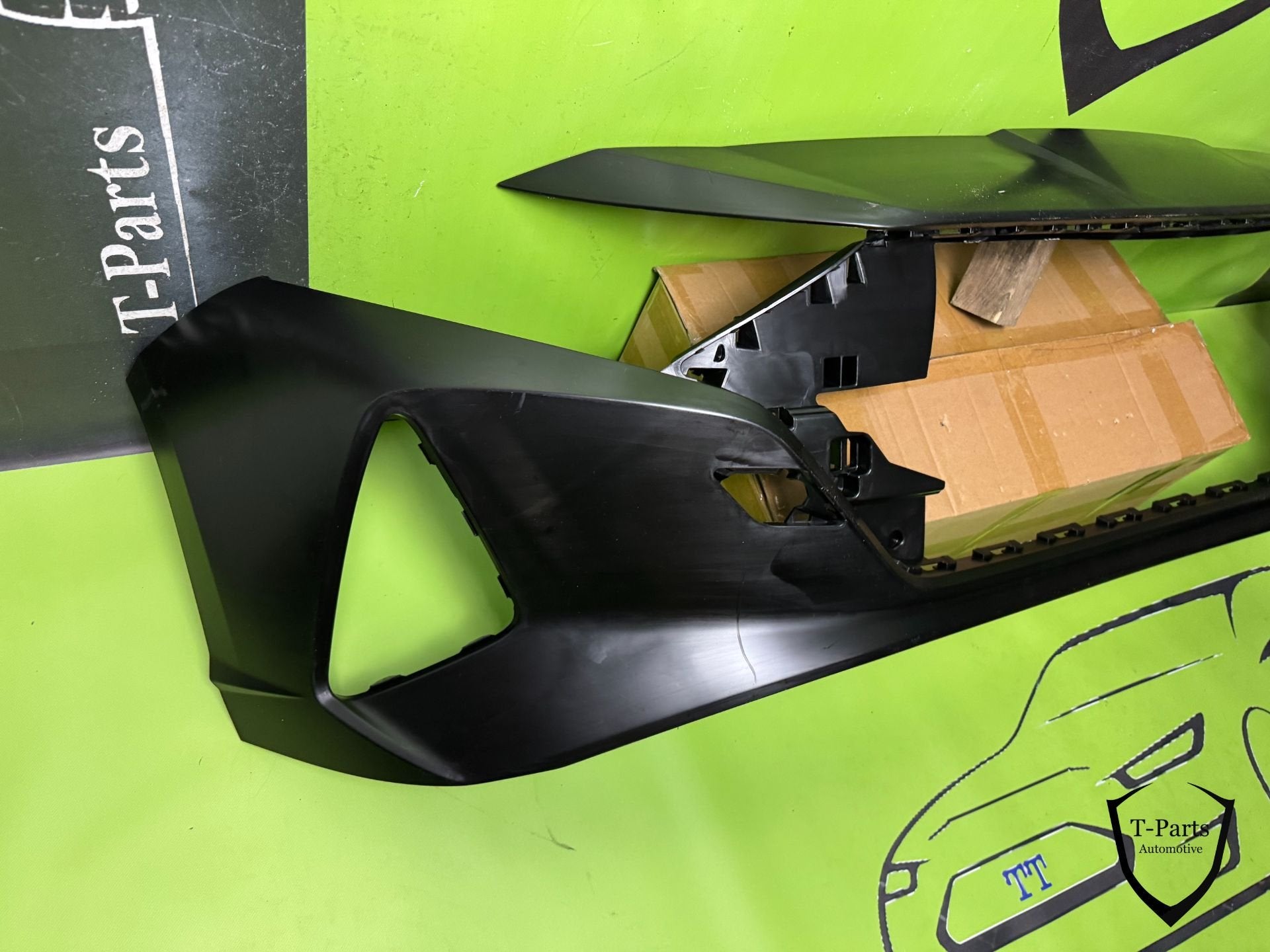 hyundai i20 voorbumper bumper 20+, Gebruikt, Heolleung-ro 12
06797  Seoul, Ophalen of Verzenden, Info@hyundai.com