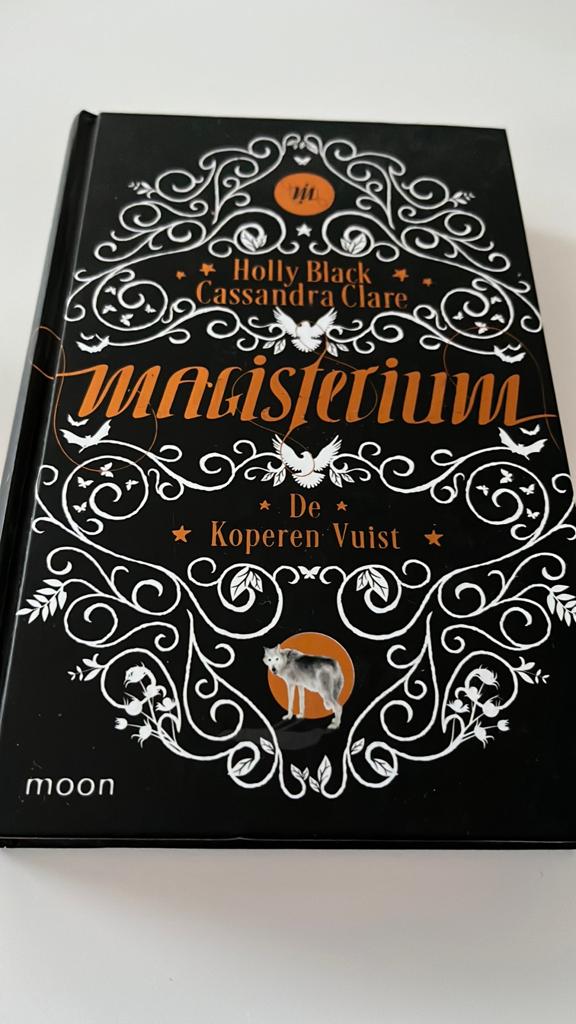 Holly Black / Cassandra Clare - De koperen vuist, Boeken, Ophalen of Verzenden, Zo goed als nieuw, Cassandra Clare; Holly Black
