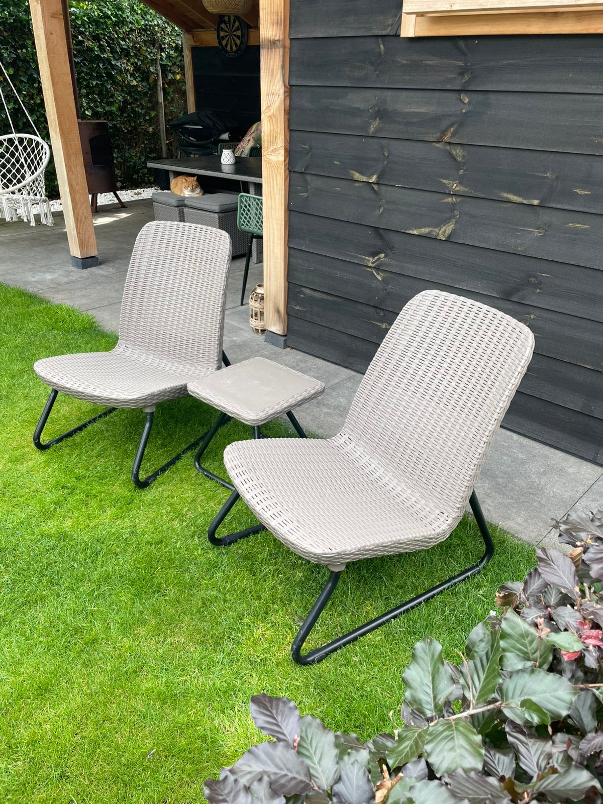 Gezellige loungeset: 2 stoelen + bijzettafel, Tuin en Terras, Tuinsets en Loungesets, Gebruikt, Loungeset, Wicker, Stoel