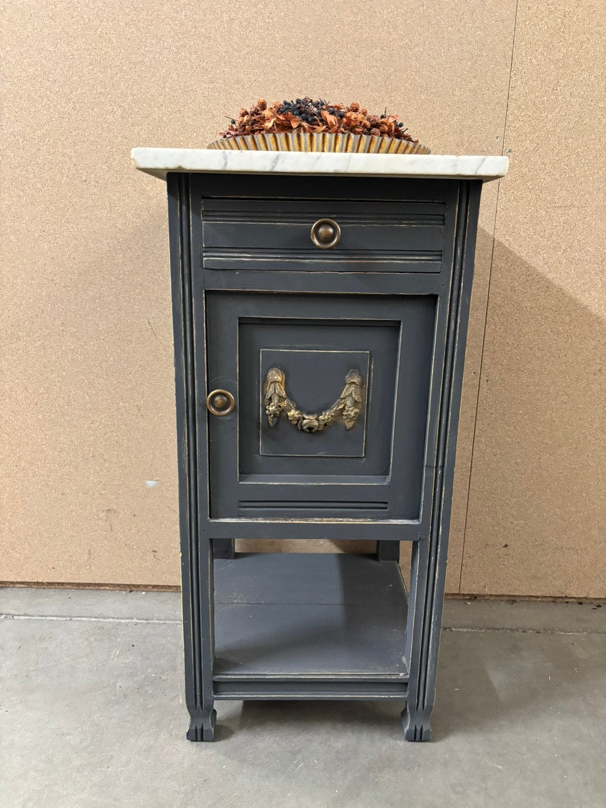 Brocante nachtkastje, Ophalen, Studio Larilo, Minder dan 45 cm, Studiolarilo@gmail.com