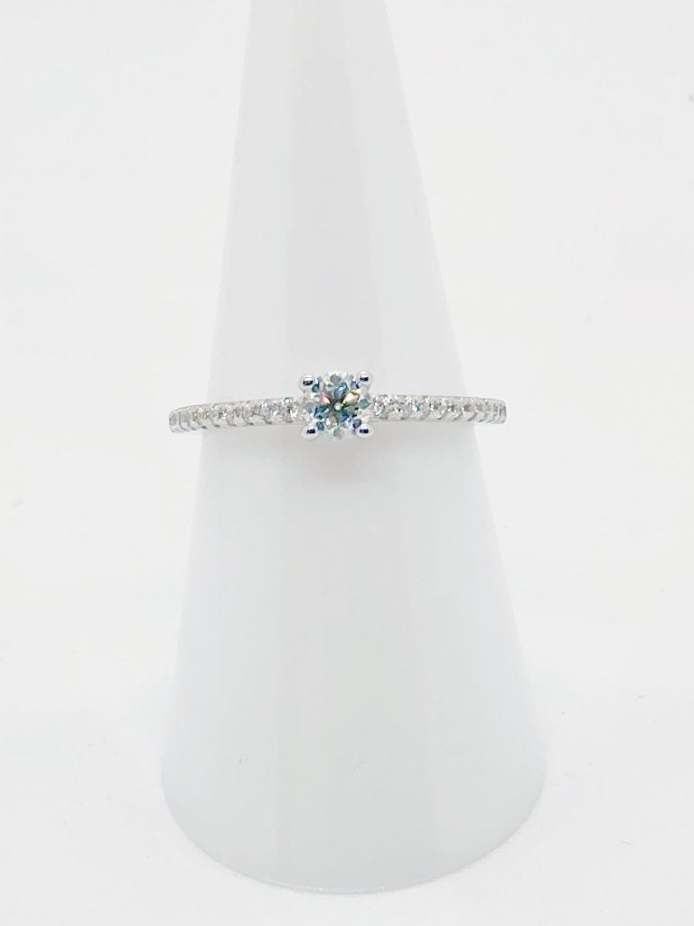 Zilveren ring met moissaniet steen, verscheidene maten, Sieraden, Tassen en Uiterlijk, Nieuw, Ophalen of Verzenden, Kleiner dan 17