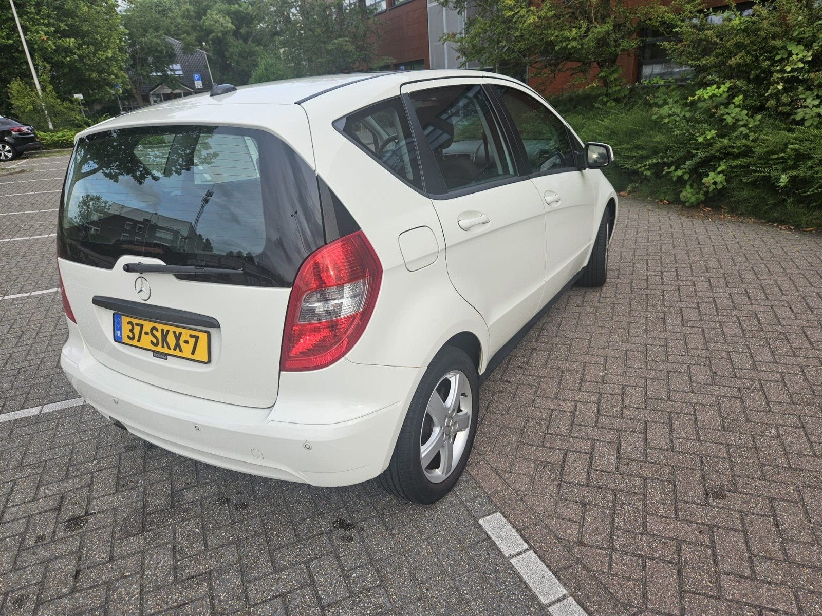 Mercedes-Benz A-Klasse 1.5 A160 5DRS AUT 2011 Wit, Auto's, 15 km/l, 1498 cc, Wit, Origineel Nederlands