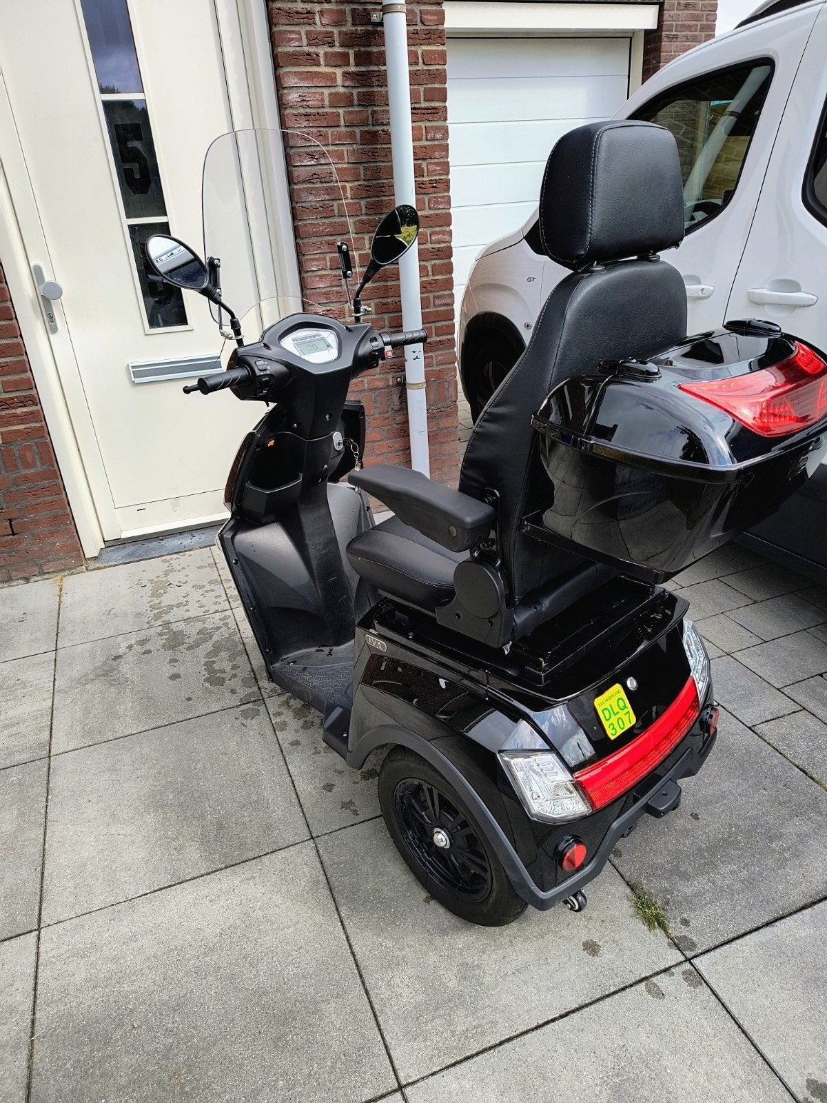 scootmobiel IVA Z100 zwart, Zo goed als nieuw, 16 km/u of meer, 46 km of meer, Ophalen