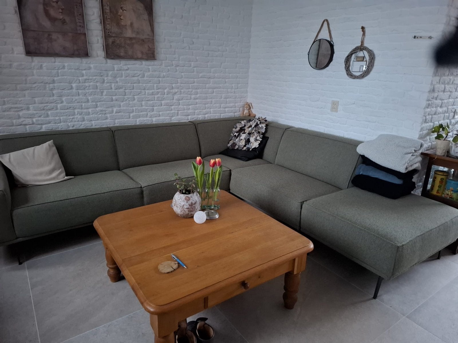 Eikenhouten salontafel 1 meter bij 1 meter, Ophalen, Zo goed als nieuw, Landelijk eiken, 5 – 50