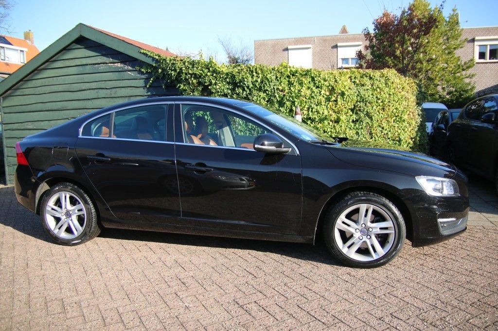 Volvo S60 1.5 T2 Nordic+ (bj 2017, automaat), 12 maanden, Euro 6, 4 cilinders, S60