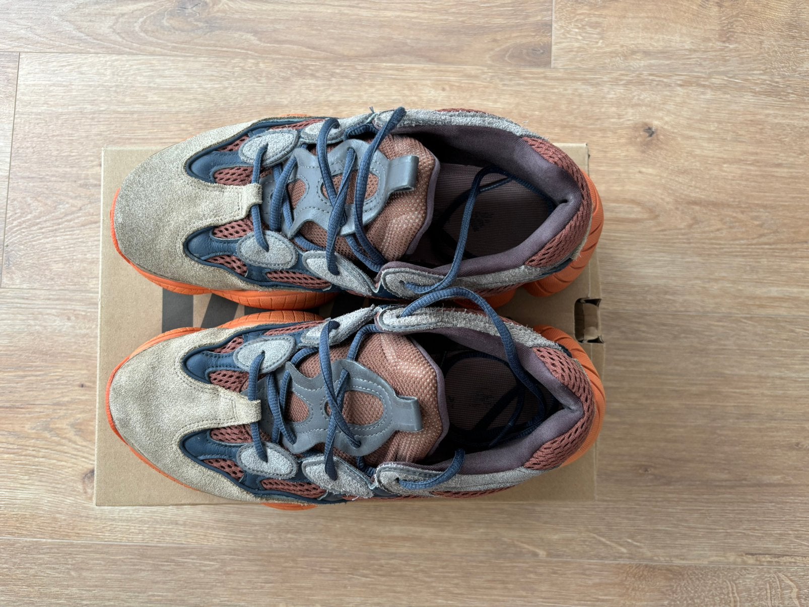 Adidas Yeezy 500 maat 42 2/3, Blauw, Ophalen of Verzenden, Sneakers of Gympen, Zo goed als nieuw