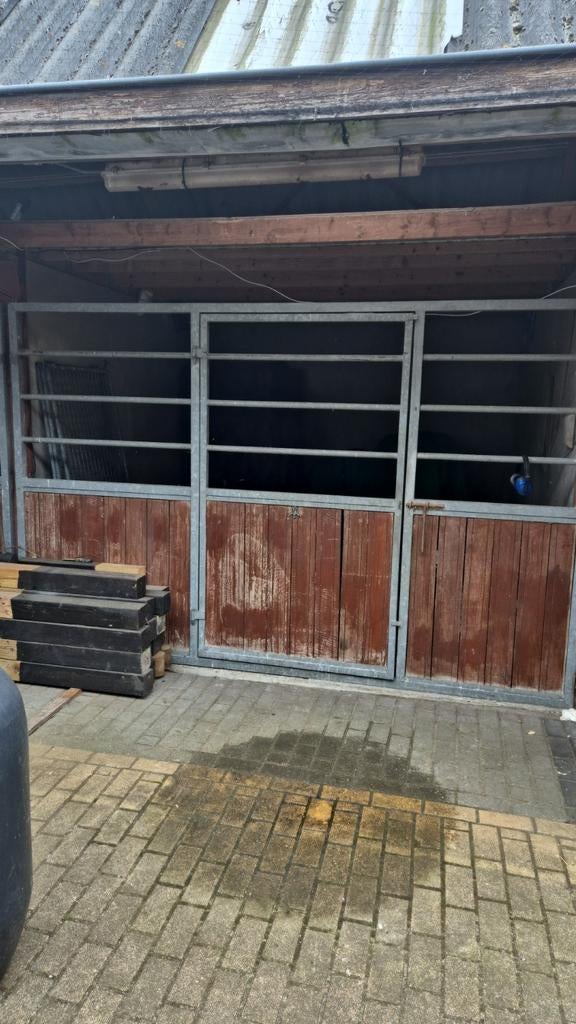 Voorfront paardenstal paardenbox, Dieren en Toebehoren