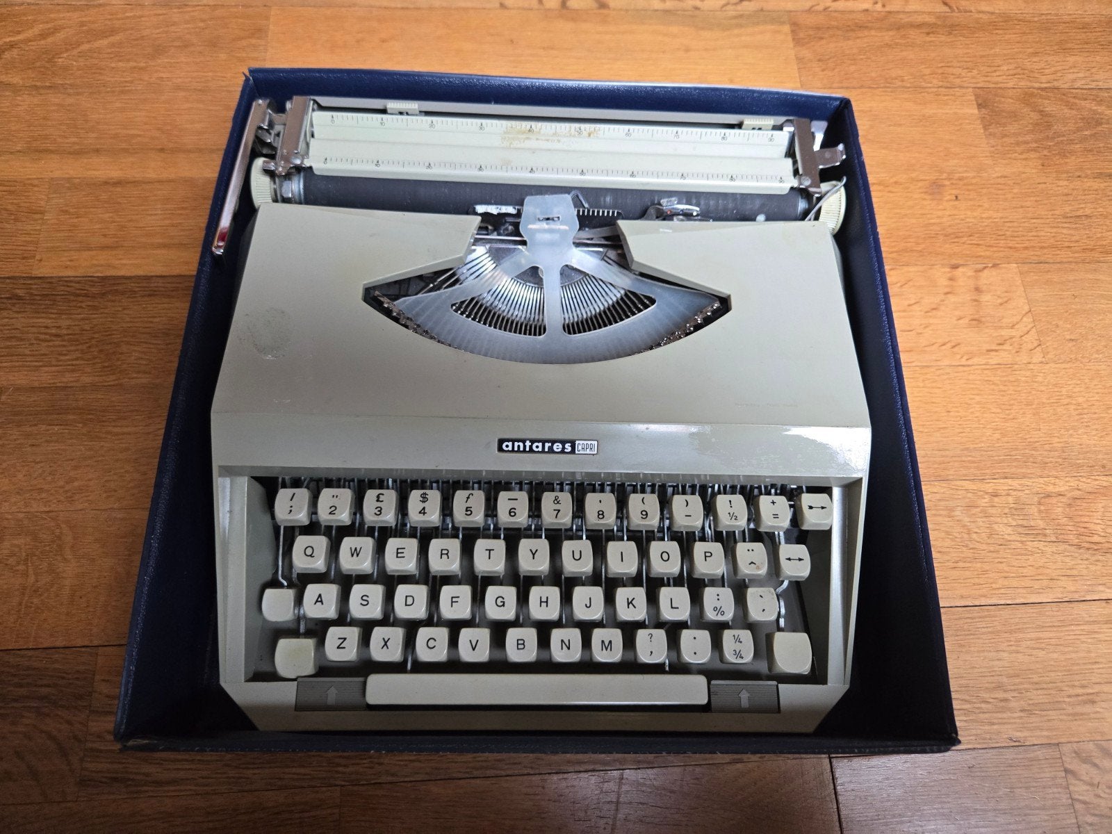 Antares Capri vintage typemachine met originele koffer, Diversen, Ophalen of Verzenden