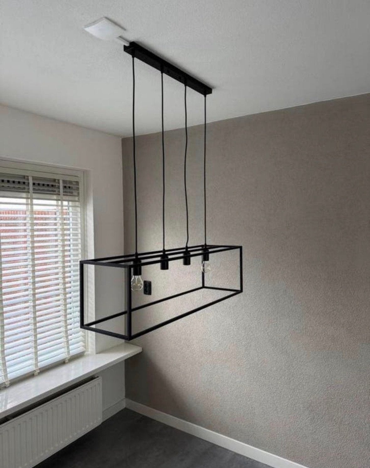 Moderne Zwarte Hanglamp, Ophalen of Verzenden, Zo goed als nieuw, Metaal, E27 (groot)