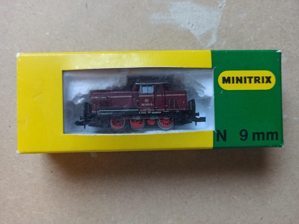 Minitrix 51 2024 00 Dieselloc, Hobby en Vrije tijd, Modeltreinen | N-Spoor, Gebruikt, Trix, Ophalen of Verzenden, Analoog