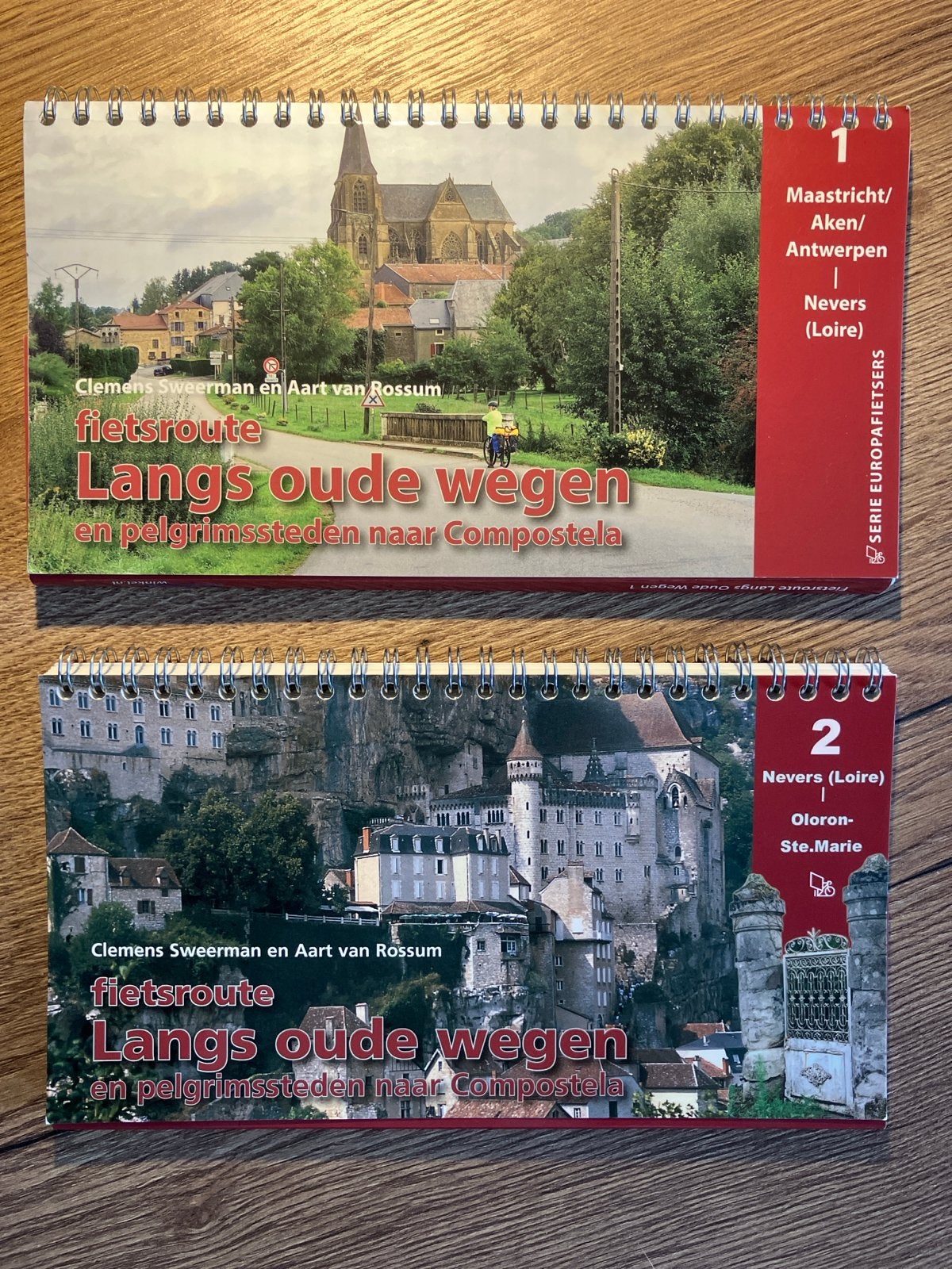 Fietsroute Langs Oude Wegen en Pelgrimssteden naar Compostel, Overige merken, Fiets- of Wandelgids, Europa, Ophalen of Verzenden