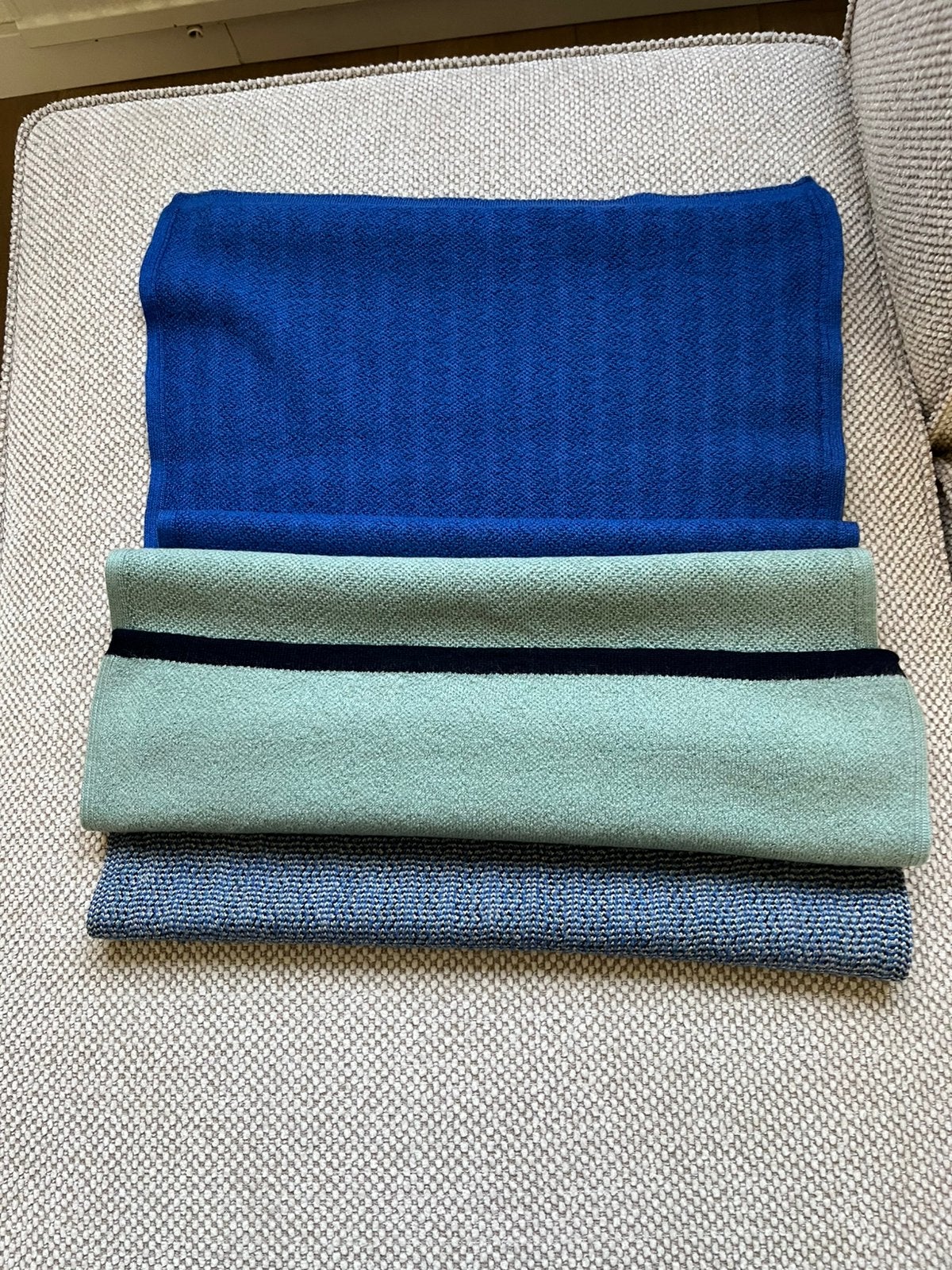 La Femme Garniture, Kleding | Dames, Ophalen of Verzenden, Zo goed als nieuw, Maat 46/48 (XL) of groter, Sjaal