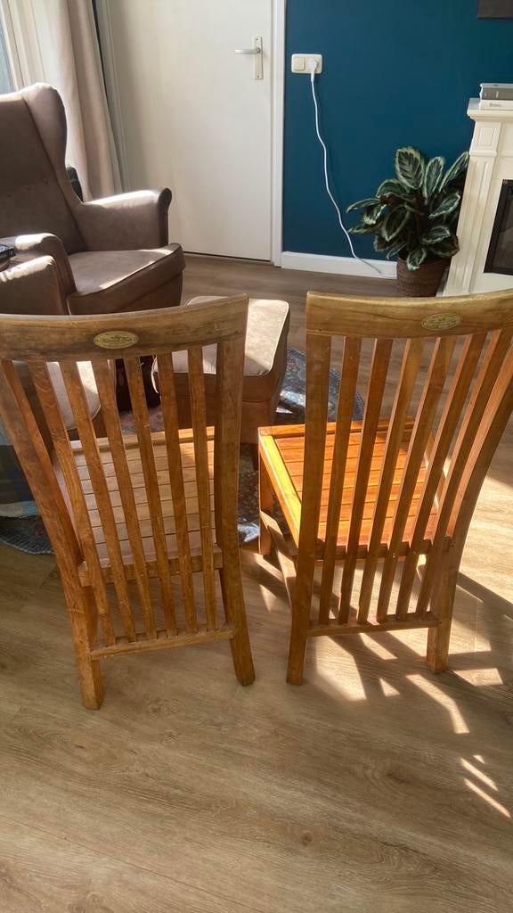 Gratis 2 eetkamerstoelen Teak, Huis en Inrichting, Complete eetkamers, Ophalen, Zo goed als nieuw