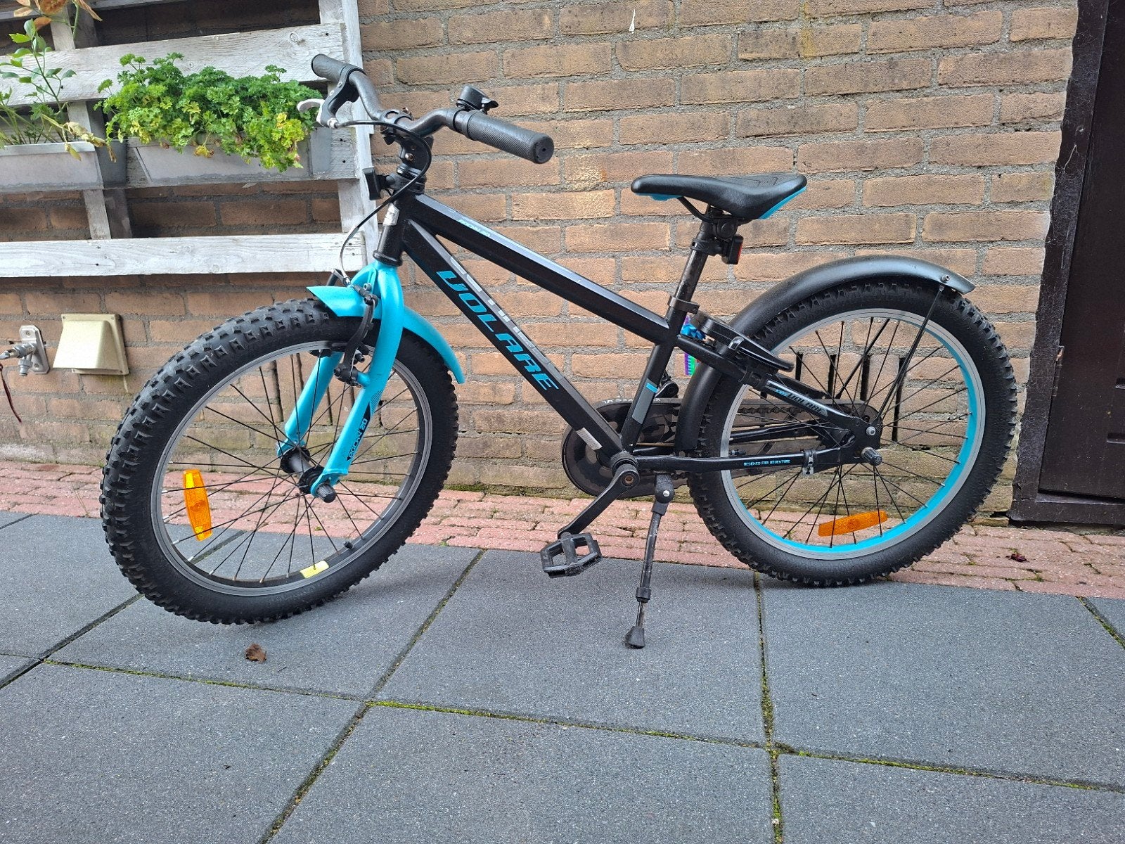 Volare Rocky 20 inch kinderfiets - Zwart/Blauw, Fietsen en Brommers, Fietsen | Heren | Herenfietsen, Ophalen
