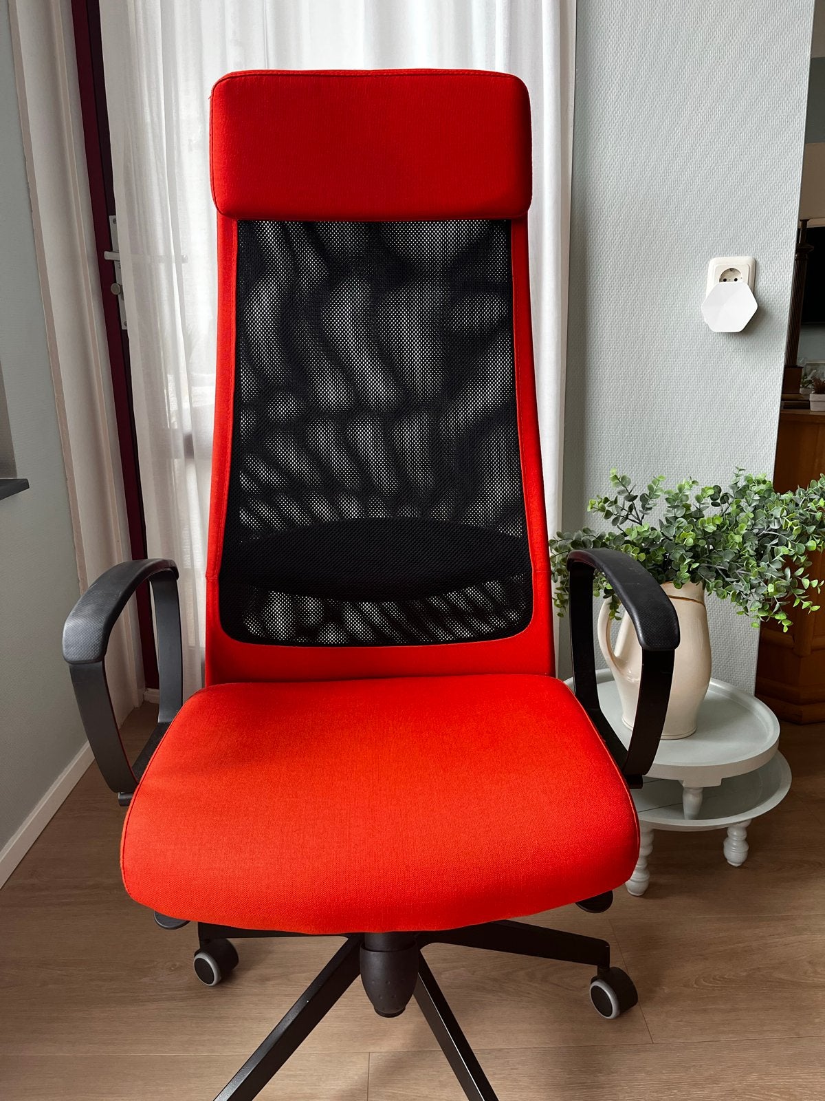 IKEA Markus Bureaustoel - Ergonomisch en Comfortabel, Huis en Inrichting, Bureaustoelen, Ophalen, Oranje, Zo goed als nieuw, Bureaustoel